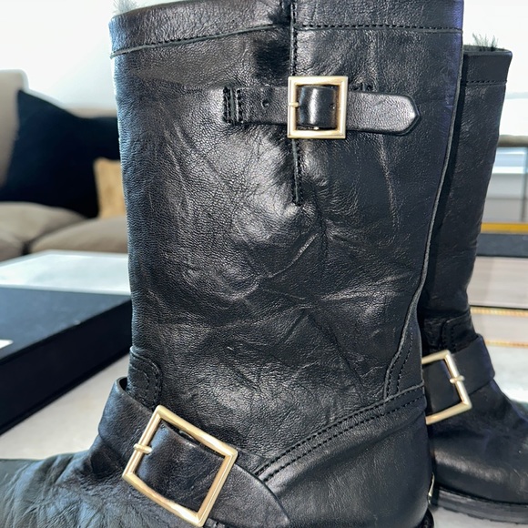 STUNNING AND FLAWLESS Jimmy Choo Leather Boots Lined w/ Rabbit Fur Sz 37 - Picture 3 of 8